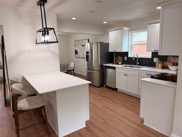 3303 Freshmeadows Drive, Houston, TX 77063
