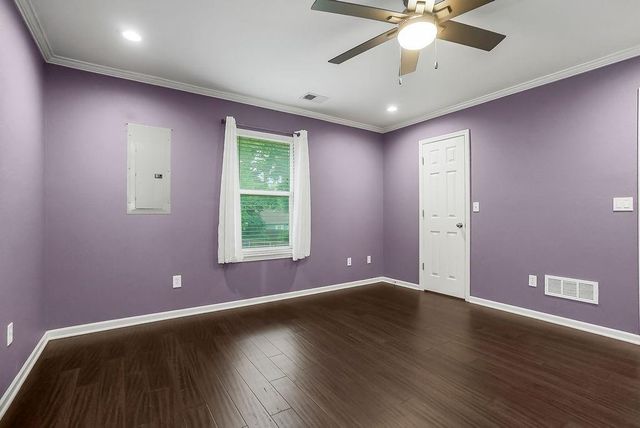 612 MCKENNA Street, Louisburg, KS 66053