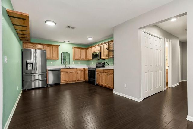 612 MCKENNA Street, Louisburg, KS 66053