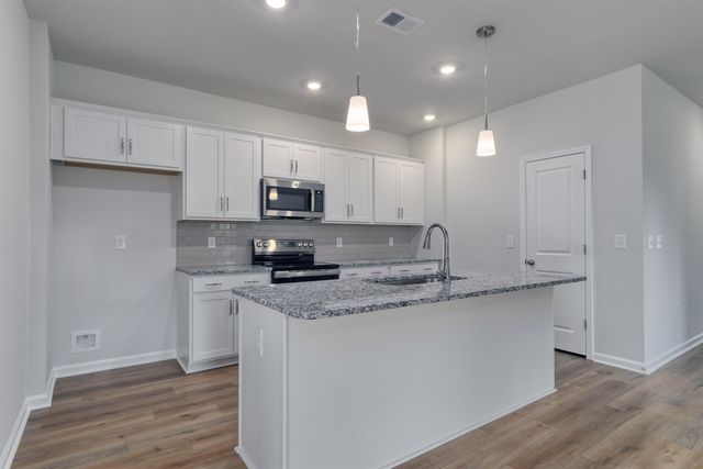 215 Lister St, Conway, SC 29526