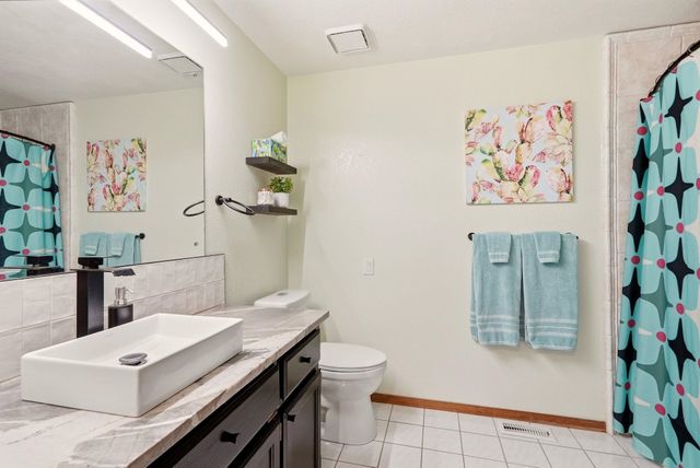 6110 W Ridgecrest Dr, Spokane, WA 99208
