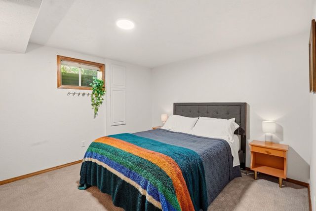 6110 W Ridgecrest Dr, Spokane, WA 99208