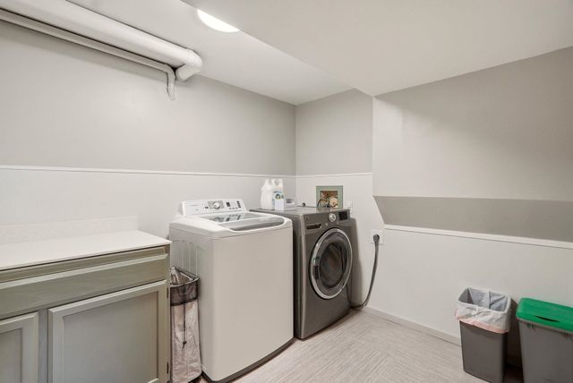 6110 W Ridgecrest Dr, Spokane, WA 99208