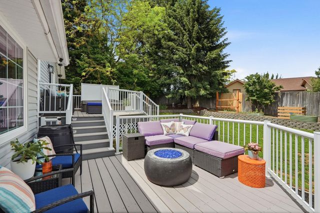 6110 W Ridgecrest Dr, Spokane, WA 99208