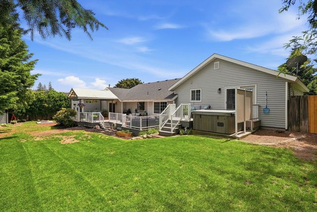 6110 W Ridgecrest Dr, Spokane, WA 99208