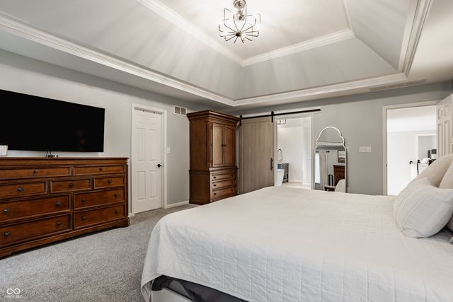 7165 Fox Hollow Ridge, Zionsville, IN 46077