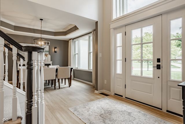 7165 Fox Hollow Ridge, Zionsville, IN 46077