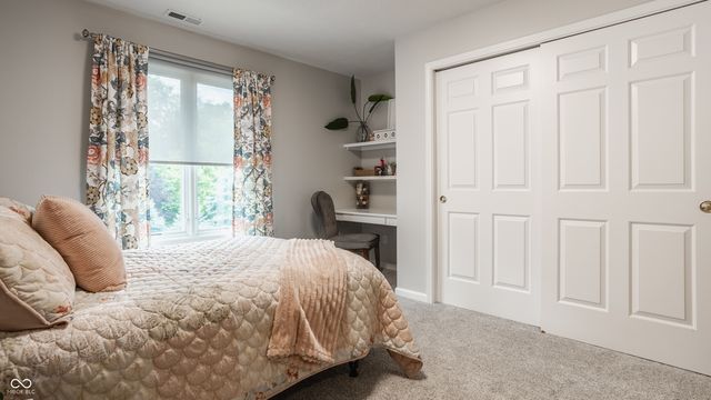 7165 Fox Hollow Ridge, Zionsville, IN 46077
