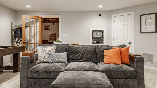 7165 Fox Hollow Ridge, Zionsville, IN 46077