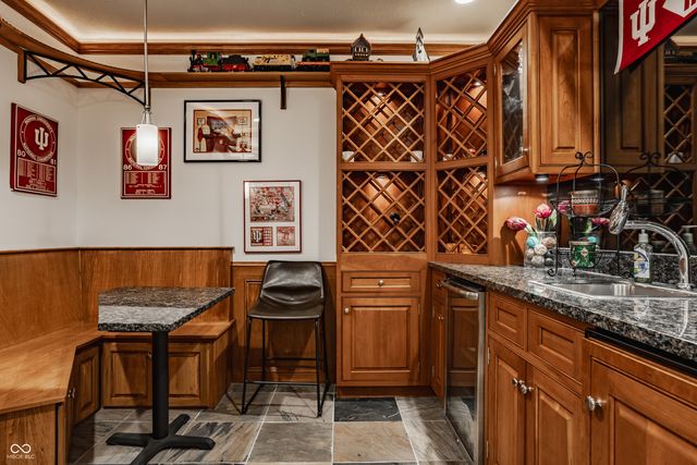 7165 Fox Hollow Ridge, Zionsville, IN 46077