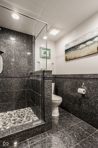 7165 Fox Hollow Ridge, Zionsville, IN 46077