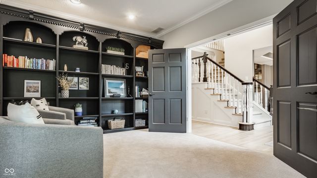 7165 Fox Hollow Ridge, Zionsville, IN 46077