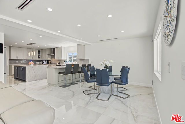 13039 Garris Avenue, Granada Hills (los Angeles), CA 91344