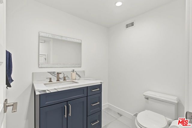 13039 Garris Avenue, Granada Hills (los Angeles), CA 91344
