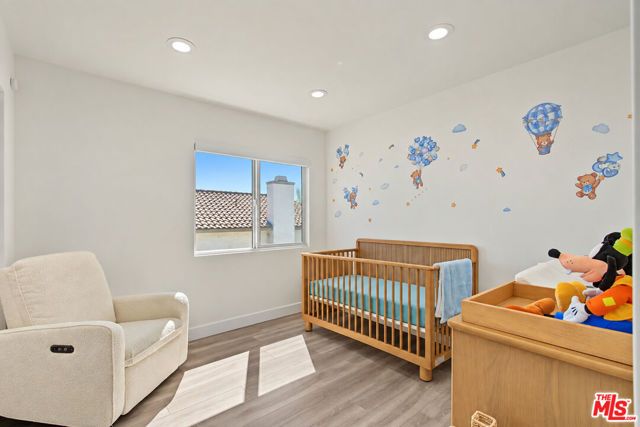 13039 Garris Avenue, Granada Hills (los Angeles), CA 91344