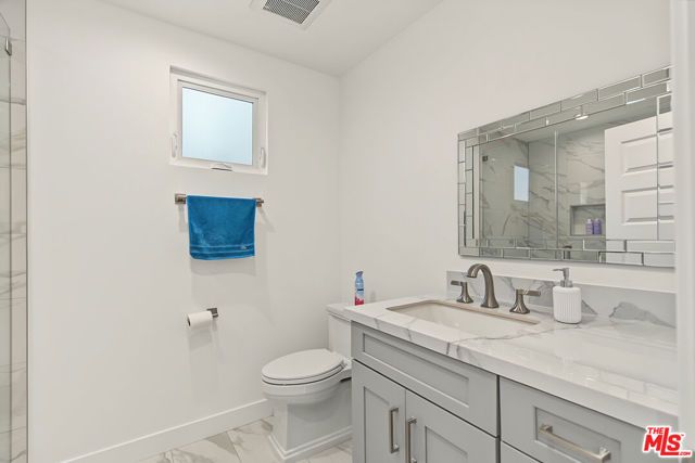 13039 Garris Avenue, Granada Hills (los Angeles), CA 91344