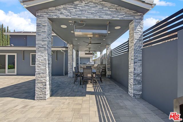 13039 Garris Avenue, Granada Hills (los Angeles), CA 91344