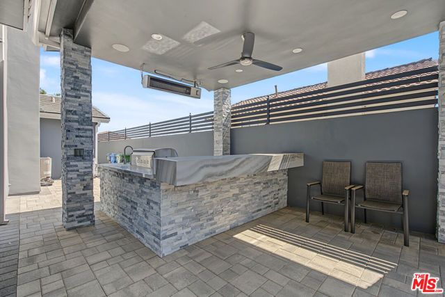 13039 Garris Avenue, Granada Hills (los Angeles), CA 91344