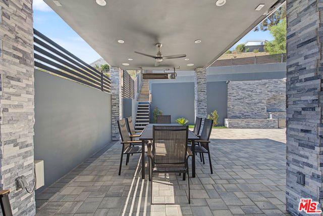 13039 Garris Avenue, Granada Hills (los Angeles), CA 91344