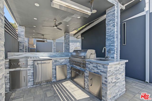 13039 Garris Avenue, Granada Hills (los Angeles), CA 91344