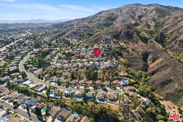 13039 Garris Avenue, Granada Hills (los Angeles), CA 91344