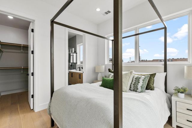 815 E 5th Avenue 209, Dallas, TX 75203