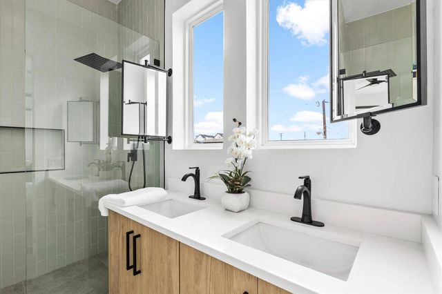 815 E 5th Avenue 209, Dallas, TX 75203