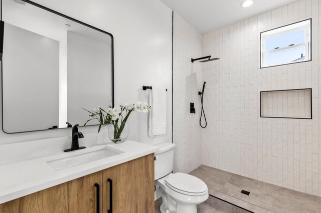 815 E 5th Avenue 209, Dallas, TX 75203
