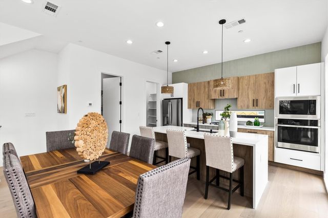 815 E 5th Avenue 209, Dallas, TX 75203