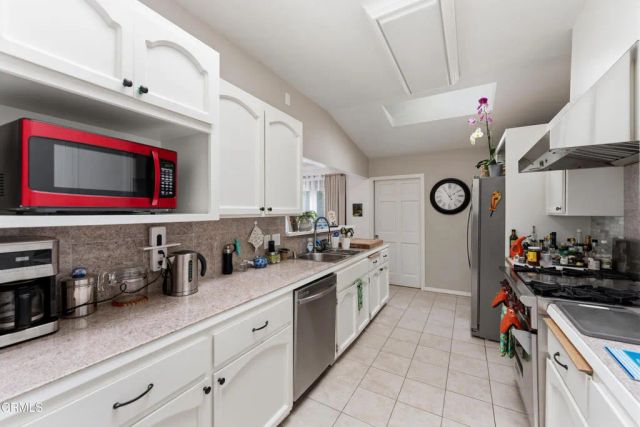 324 Arnett Avenue, Ventura, CA 93003