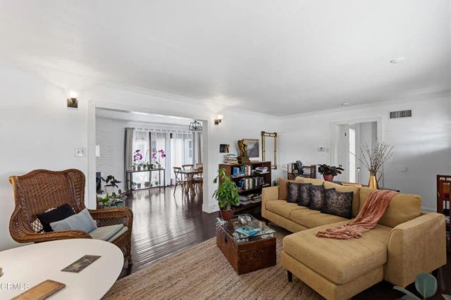 324 Arnett Avenue, Ventura, CA 93003