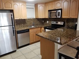 8290 Lake Drive 440, Doral, FL 33166