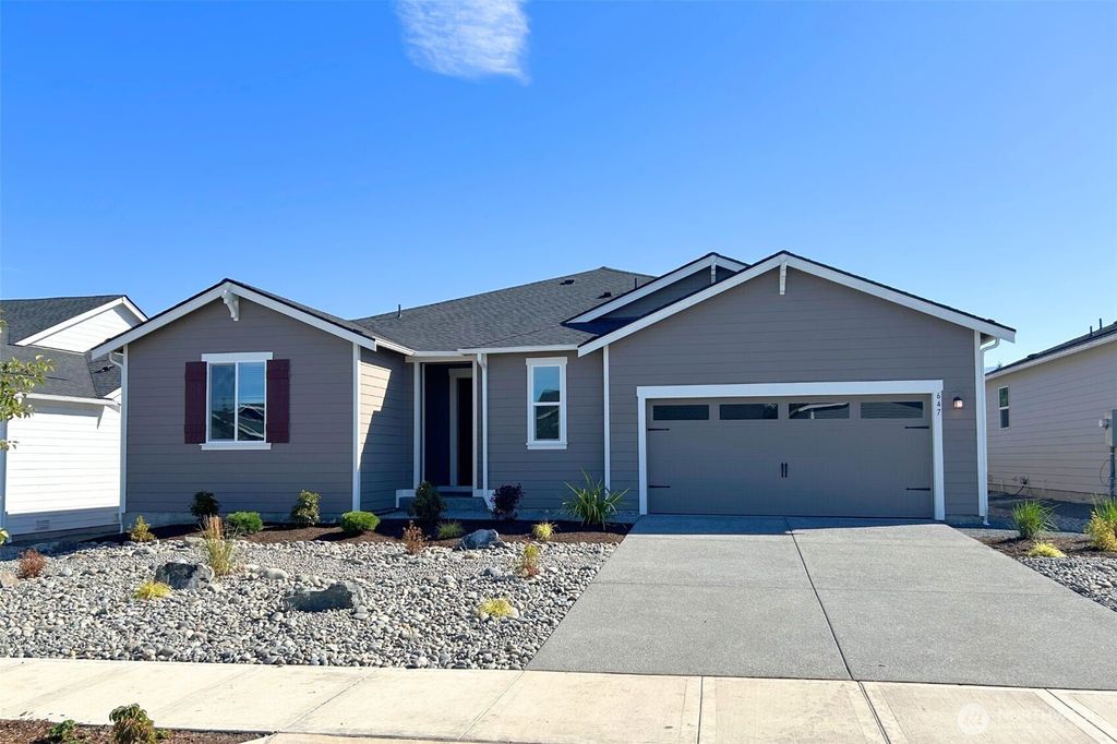 647 Silver Frost Drive, Sequim, WA 98382