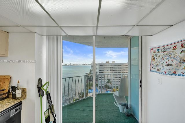 7601 E Treasure Dr 1120, North Bay Village, FL 33141