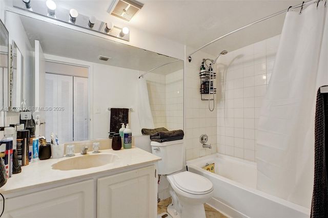 7601 E Treasure Dr 1120, North Bay Village, FL 33141