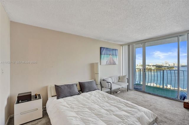 7601 E Treasure Dr 1120, North Bay Village, FL 33141