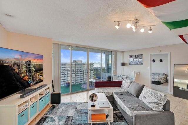 7601 E Treasure Dr 1120, North Bay Village, FL 33141