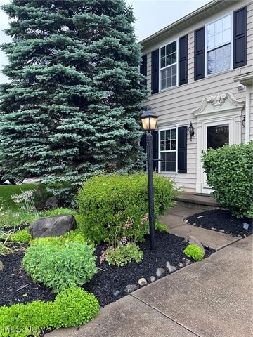 887 Willow Creek Drive, Fairlawn, OH 44333