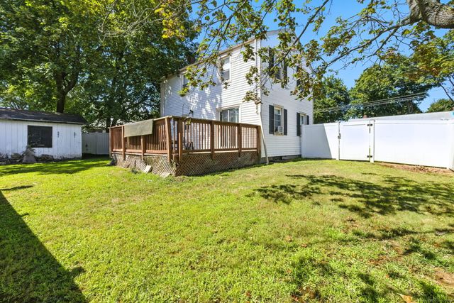 30 Seaman Circle, Manchester, CT 06040