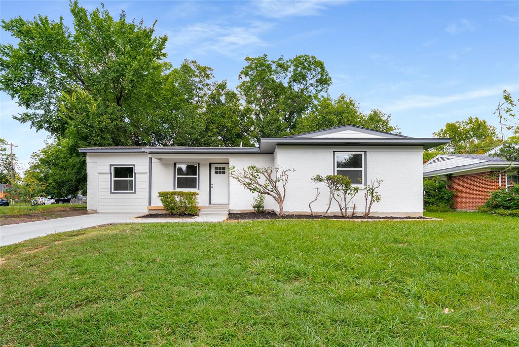 2609 Fenwick Drive, Dallas, TX 75228