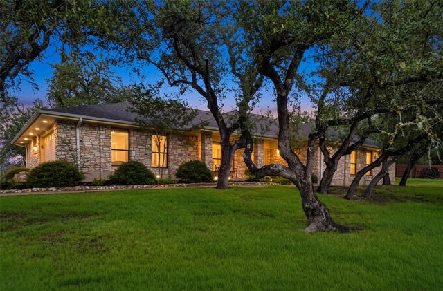 1013 Hidden Hills DR, Dripping Springs, TX 78620