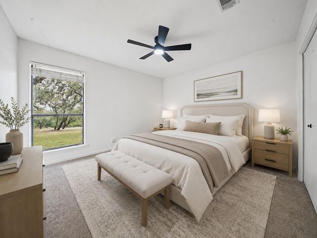 1013 Hidden Hills DR, Dripping Springs, TX 78620