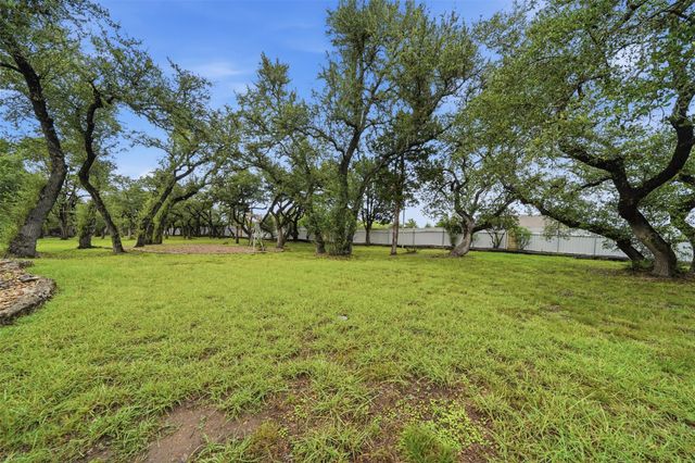 1013 Hidden Hills DR, Dripping Springs, TX 78620