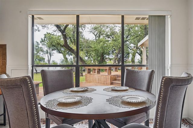 1013 Hidden Hills DR, Dripping Springs, TX 78620
