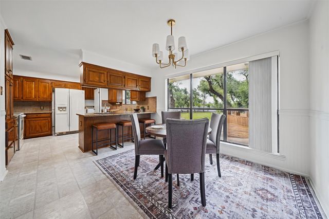 1013 Hidden Hills DR, Dripping Springs, TX 78620