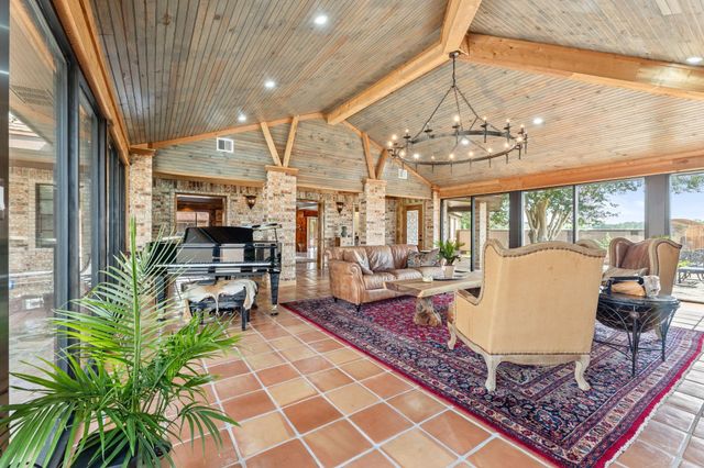 1226 County Road 45, Angleton, TX 77515