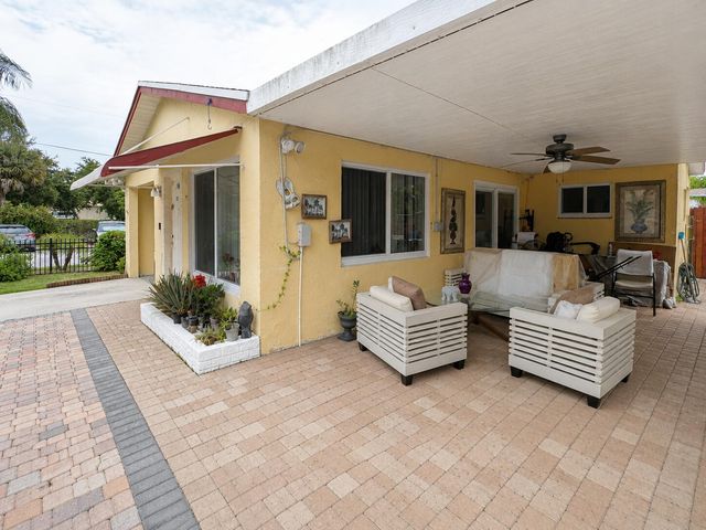 200 NW 12th Court, Pompano Beach, FL 33060