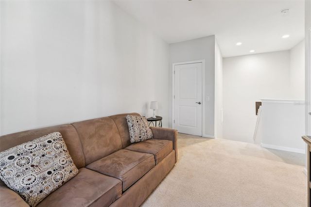 5714 COLONY GLEN ROAD, Lithia, FL 33547