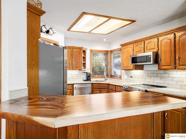 16113 Josephine Street, Omaha, NE 68136