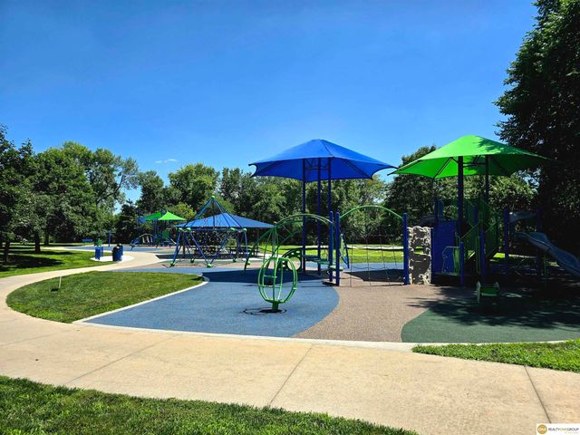 16113 Josephine Street, Omaha, NE 68136